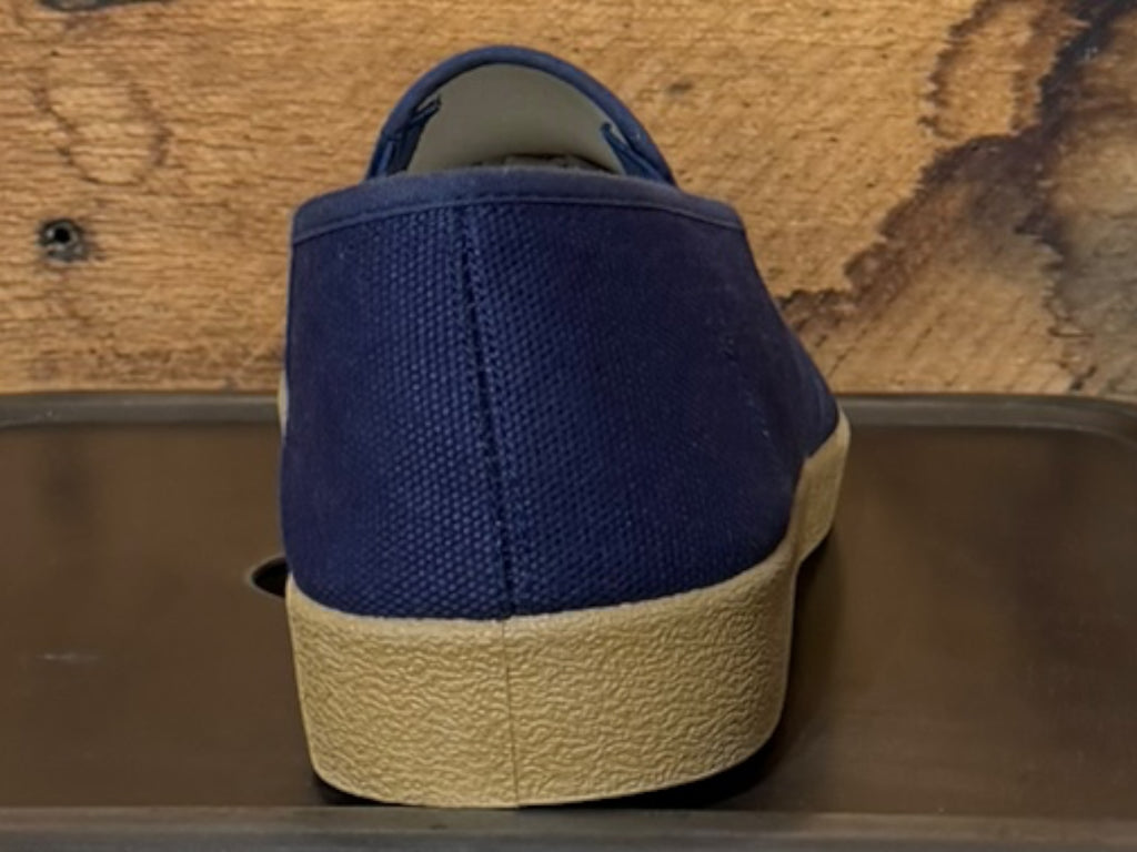 WINO SLIP ON