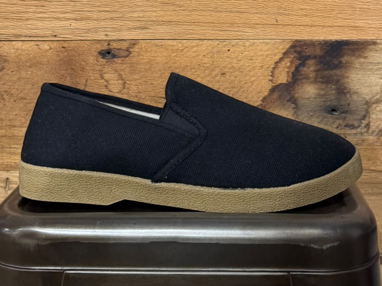 WINO SLIP ON