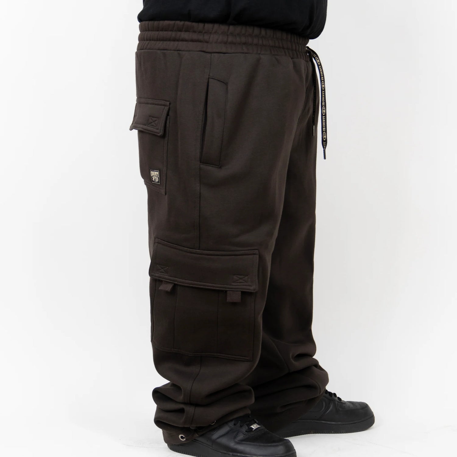 CARGO SWEATPANTS