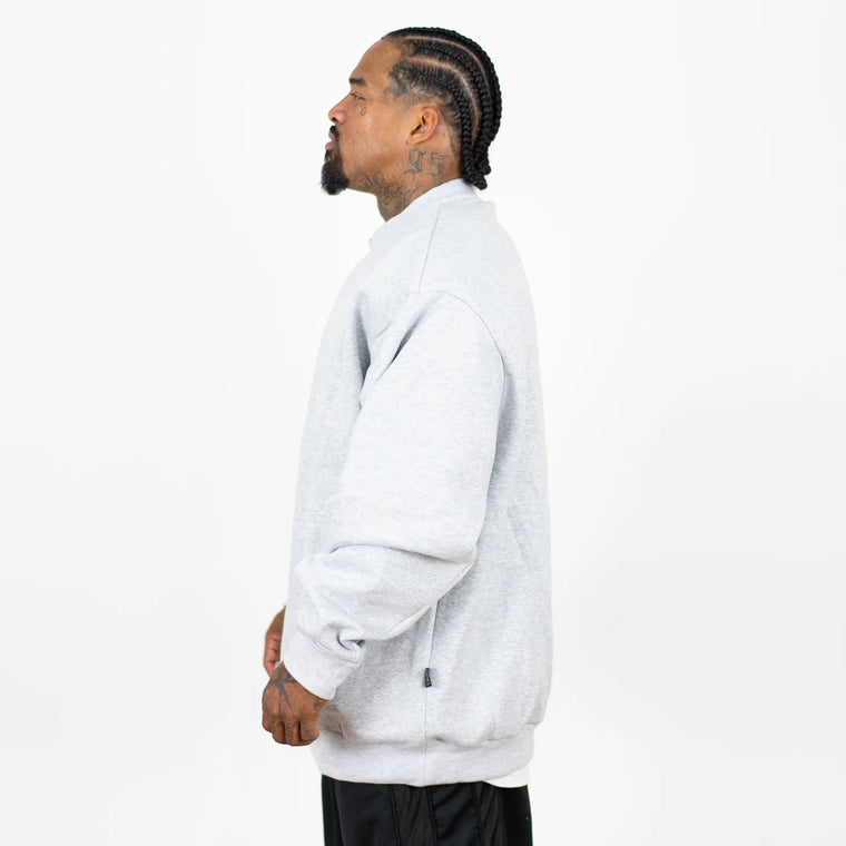 HEAVYWEIGHT CREWNECK
